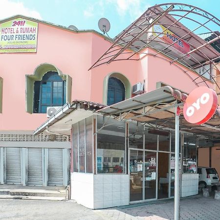 Oyo 90321 Hotel Bajet Sri Manal Tanah Merah  Zewnętrze zdjęcie