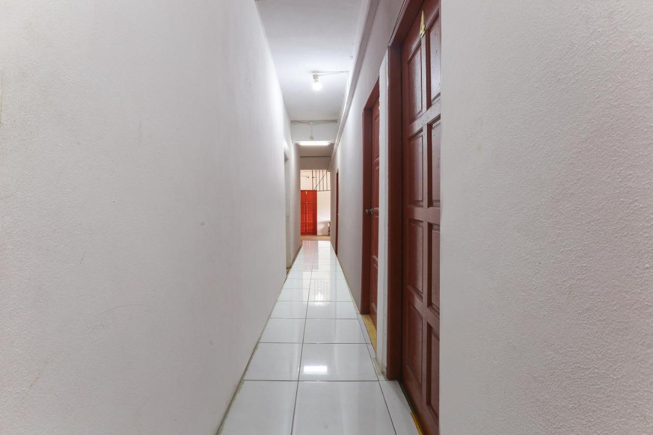 Oyo 90321 Hotel Bajet Sri Manal Tanah Merah  Zewnętrze zdjęcie